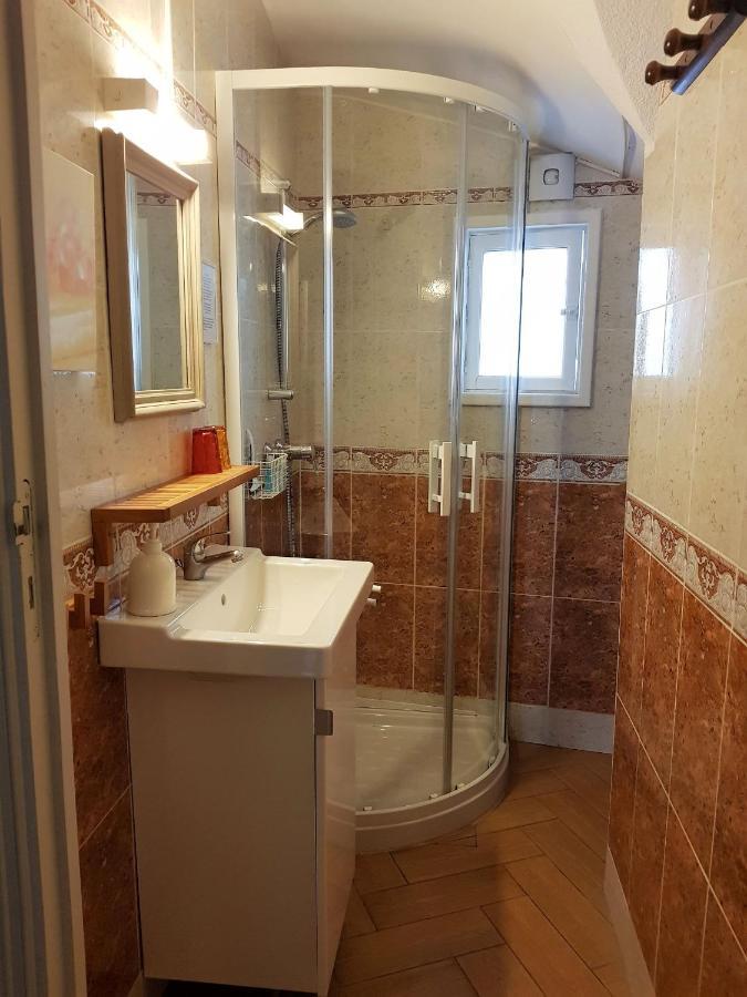 Chambres D'Hotes Et Gites- L'Abri Sous Roche Tautavel Εξωτερικό φωτογραφία