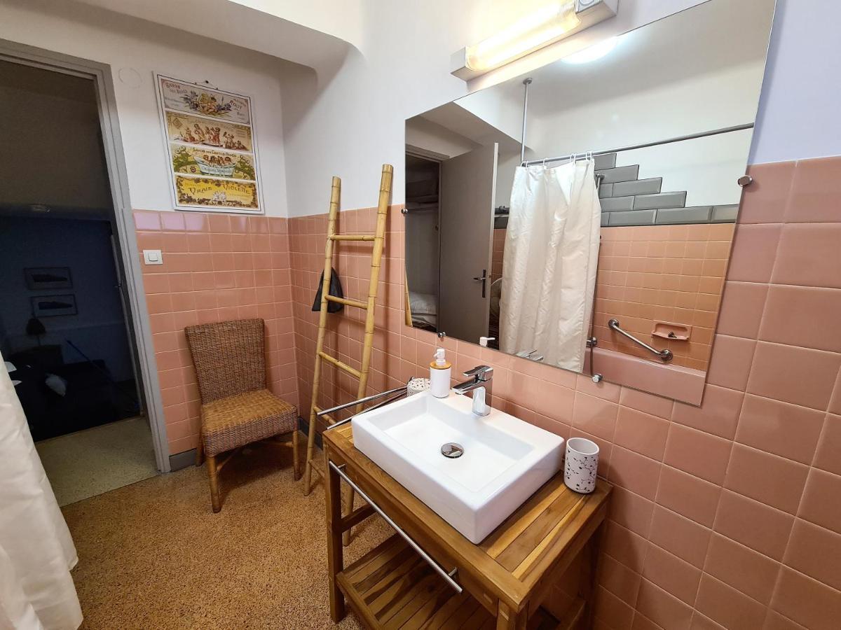 Chambres D'Hotes Et Gites- L'Abri Sous Roche Tautavel Εξωτερικό φωτογραφία